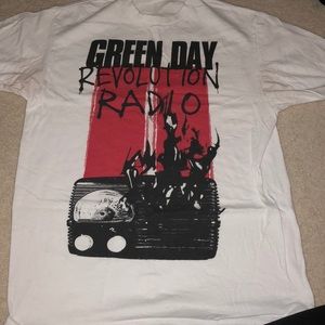 Green Day revolution radio t- shirt